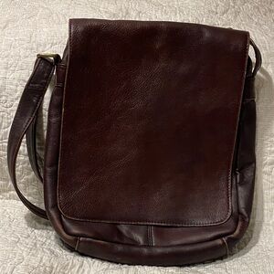 Elegant Dark Brown Leather Messenger Bag